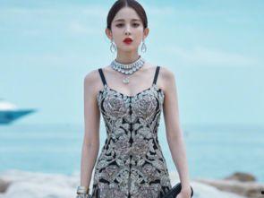 古力娜扎一出生的照片